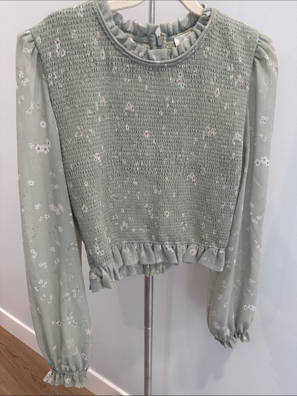 Aritzia Wilfred Tempest Blouse - Size Small